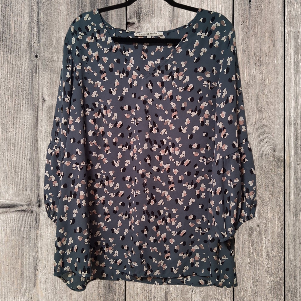 Collective Concepts Womens 2x blouse V neck elastic sleeves